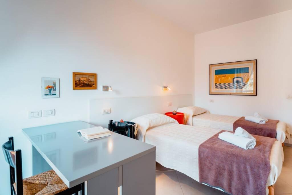 Grand Central Ventimiglia - Wifi & Parking Exterior foto