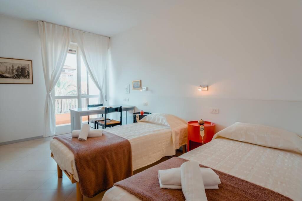 Grand Central Ventimiglia - Wifi & Parking Exterior foto